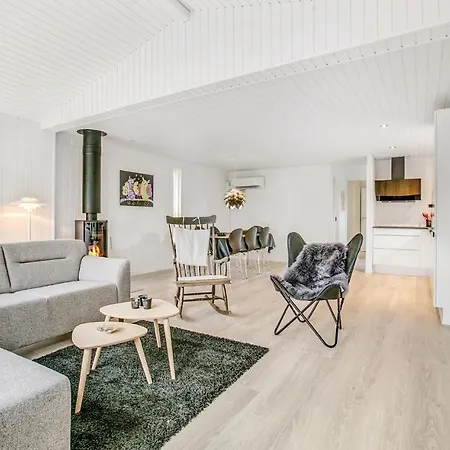 Three Bedroom Holiday In
